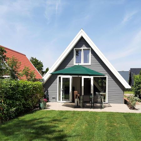 Stylish Holiday Home By The Sea Tuitjenhorn Bagian luar foto